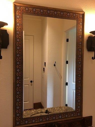 guest-bathroom-Mirror-Tile-Mezzo-C