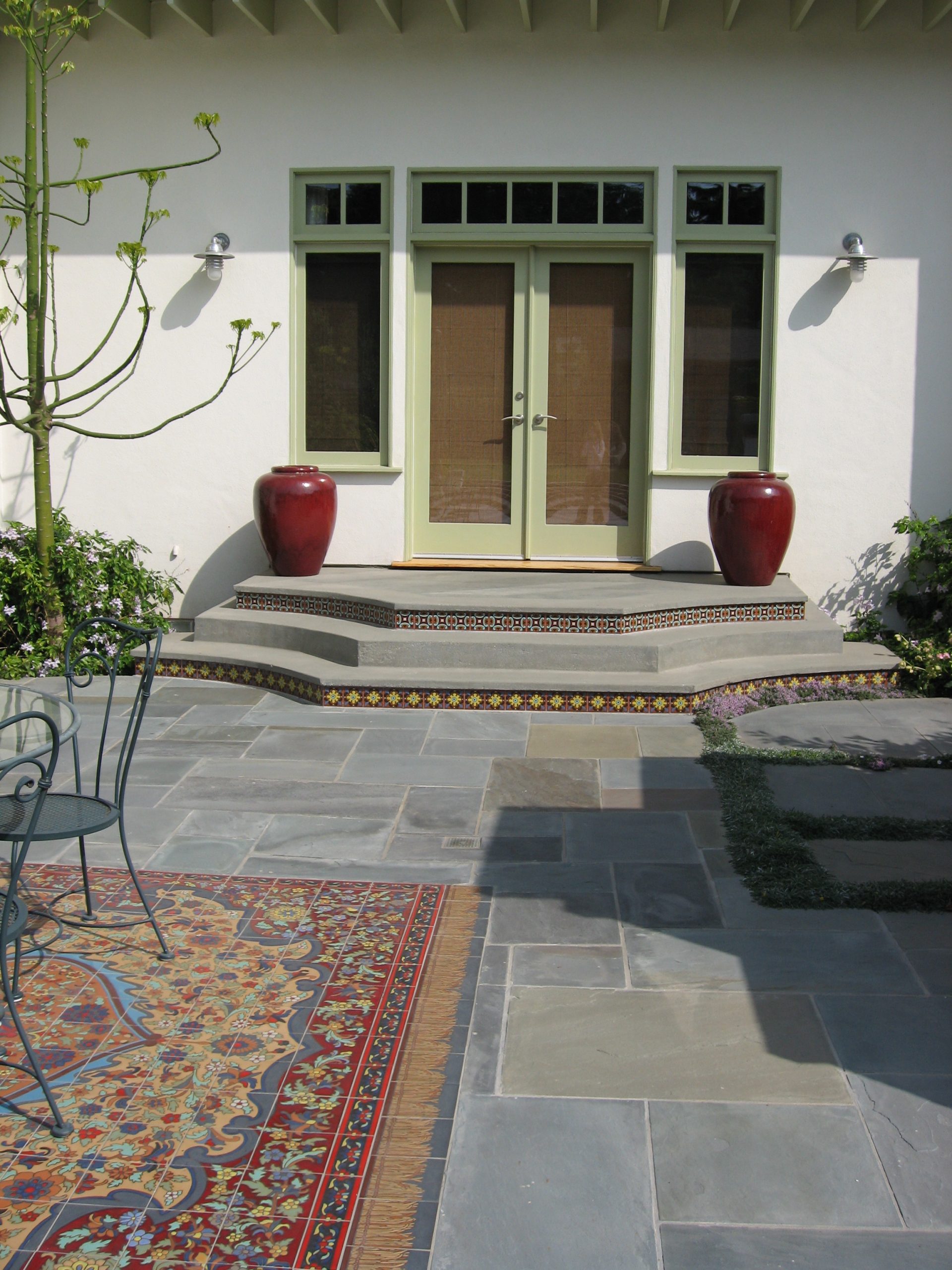 Traditional Tile carpet on patio